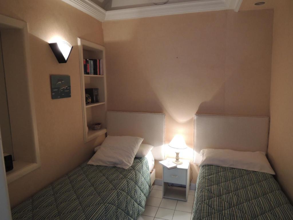 Acci Cannes Old City Quarto foto